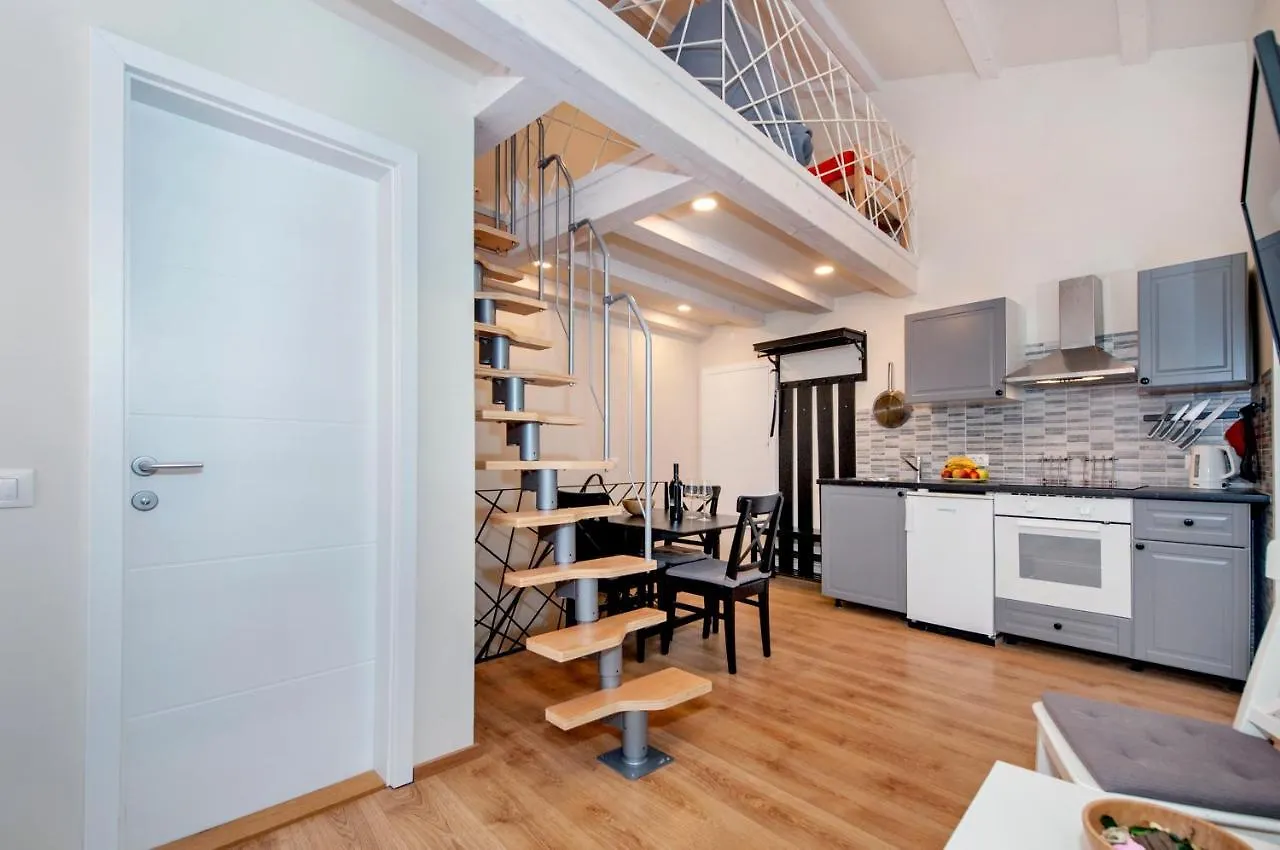 Apartments Carera 42 Ρόβινι 0*,