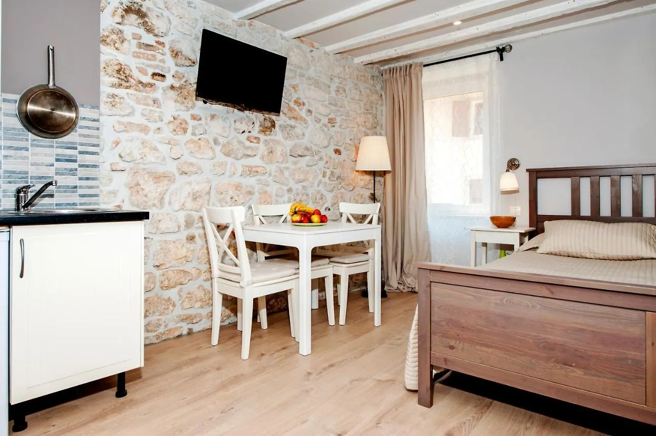 Apartments Carera 42 Ρόβινι 0*,  Κροατία